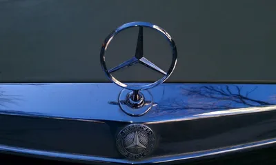 Наклейка с эмблемой \"Mercedes Benz\"