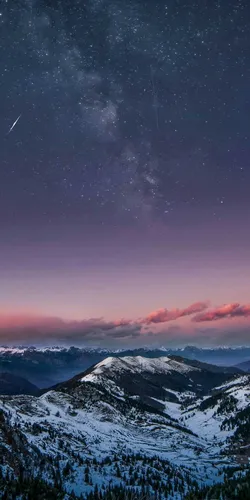 Пейзаж Обои на телефон снежная гора с фиолетовым небом