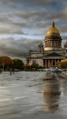 Санкт Петербург Обои на телефон большое здание с золотой купольной крышей и золотым куполом
