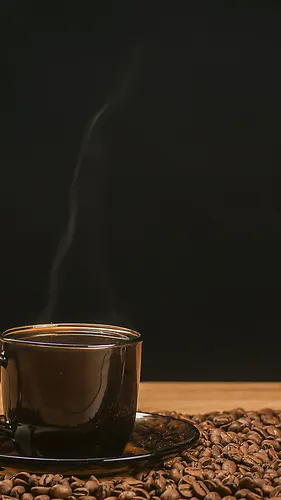 Кофе Обои на телефон чашка кофе на блюдце с кофейными зернами