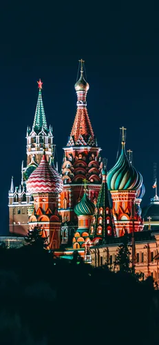 Москва Обои на телефон замок загорелся ночью