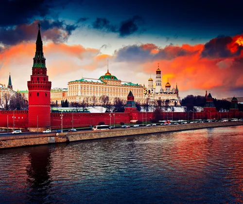 Москва Обои на телефон водоем со зданием вдоль него
