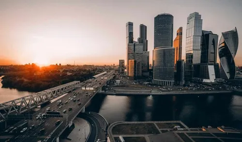 Москва Обои на телефон городской пейзаж с рекой и мостом