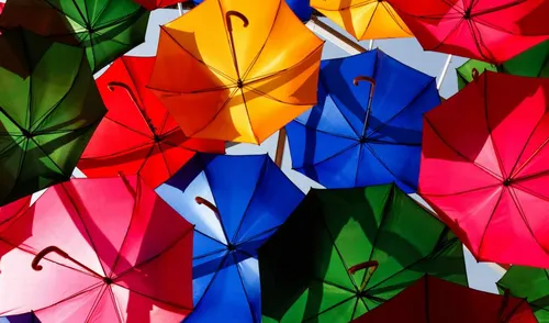 Вк Обои на телефон группа разноцветных зонтов