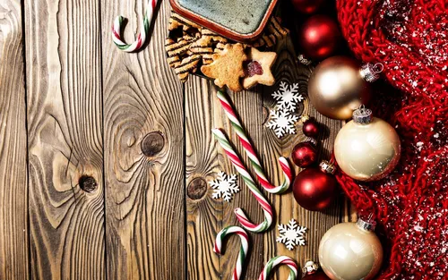 Рождественские Обои на телефон деревянная поверхность с орнаментами и подсветкой