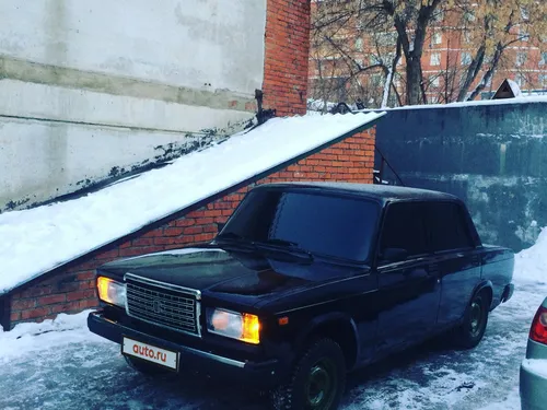 Ваз 2107 Обои на телефон черный грузовик, припаркованный в снегу
