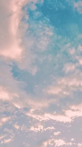 Эстетичные Обои на телефон голубое небо с облаками