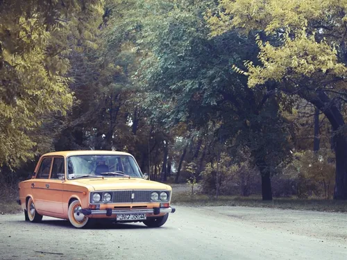 Жигули Обои на телефон оранжевый автомобиль, припаркованный на дороге
