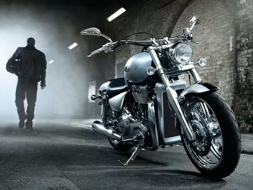 Мотоцикл Обои на телефон мотоцикл, припаркованный перед кирпичной стеной