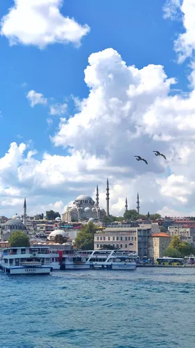 Турция Обои на телефон водоем с лодками и зданиями вокруг него