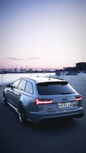 Audi Rs6 Обои на телефон автомобиль, припаркованный на дороге у воды
