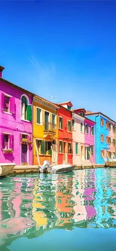 Италия Обои на телефон ряд красочных зданий