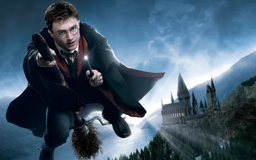 Дэниэл Рэдклифф, Гарри Поттер Обои на телефон мужчина в костюме прыгает в воздух с замком на заднем плане