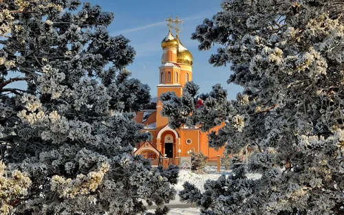 Церковь Обои на телефон здание с башней, окруженное снегом