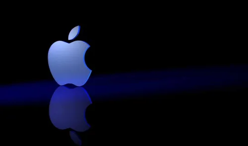 Apple Обои на телефон лампочка с черным фоном