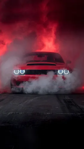 Dodge Challenger Обои на телефон красный автомобиль в огне