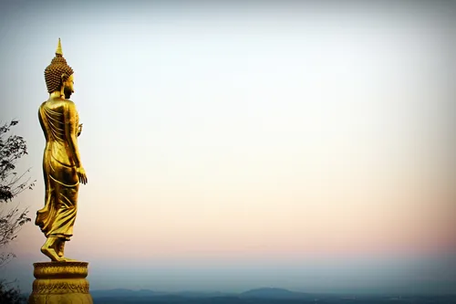 Будда Обои на телефон золотая статуя человека