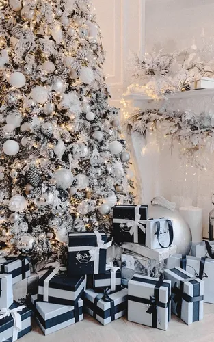 Красивые Новогодние Обои на телефон комната со стеной из белых и черных ящиков