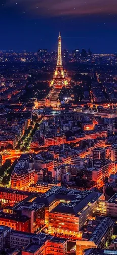 Красивые Фото Обои на телефон высокая остроконечная башня в городе