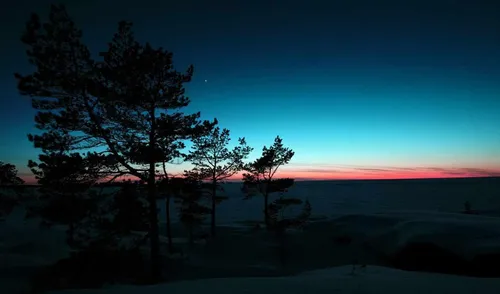 Рассвет Обои на телефон закат над снежным пейзажем