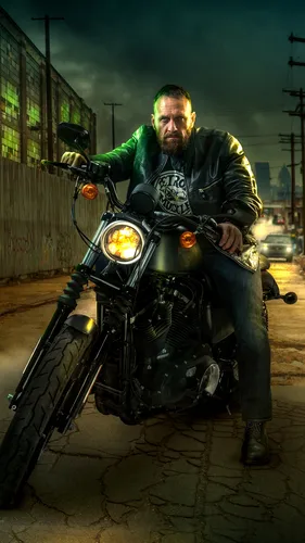 Harley Davidson Обои на телефон мужчина, сидящий на мотоцикле