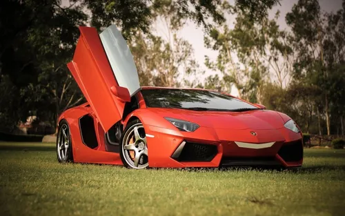 Машины Ламборджини Обои на телефон красный спортивный автомобиль с открытыми дверями