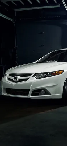 Хонда Аккорд Обои на телефон белый автомобиль, припаркованный в гараже