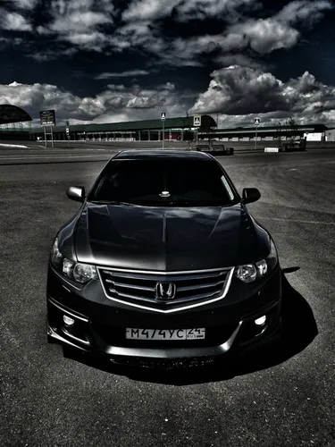 Хонда Аккорд Обои на телефон черный автомобиль на гоночной трассе