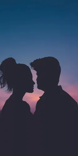Красивые Парни Обои на телефон мужчина и женщина целуются