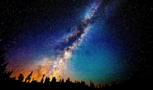 Млечный Путь Обои на телефон звездное ночное небо с деревьями