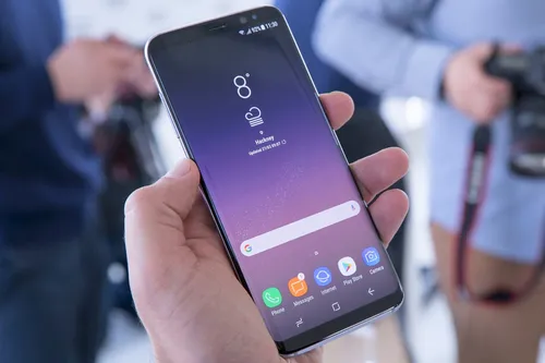 Samsung Galaxy S8 Обои на телефон  скачать фото