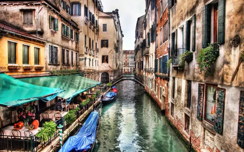 Венеция Обои на телефон канал с лодками и зданиями на фоне Венеции