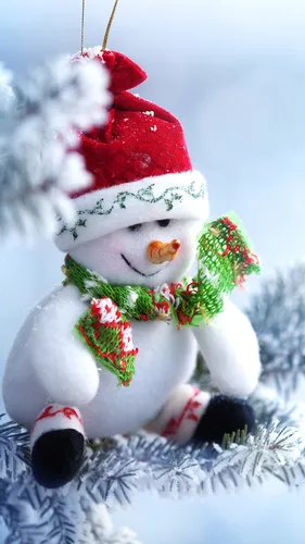 Самсунг Новый Год Обои на телефон снеговик в красной шапке и красном шарфе