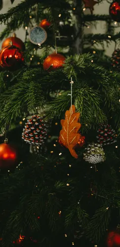 Самсунг Новый Год Обои на телефон дерево с украшениями и огнями