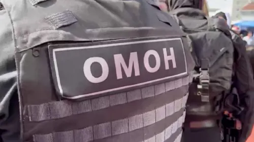 Омон Обои на телефон крупный план униформы полицейского