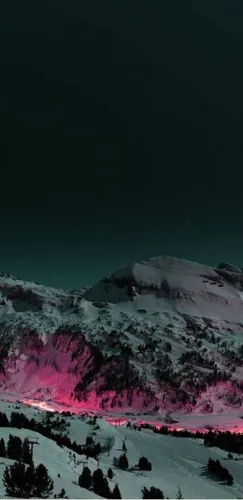 Зима Горы Обои на телефон снежная гора с деревьями и звездным небом