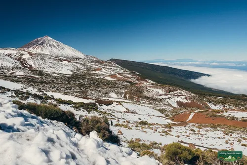 Зима Картинки снежная гора с долиной внизу