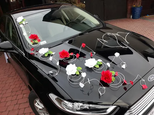 Машин Картинки автомобиль с цветами в багажнике