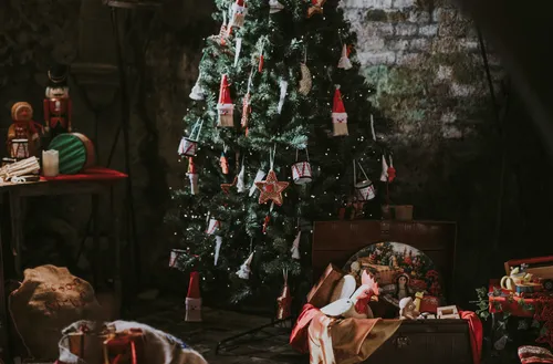 Мари Лоренсен, Рождество Картинки рождественская елка с подарками под ней