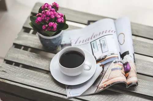 Для Инстаграма Картинки чашка кофе и книга на столе