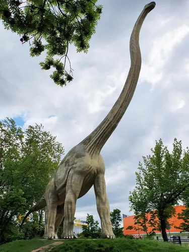 Динозавры Картинки статуя динозавра