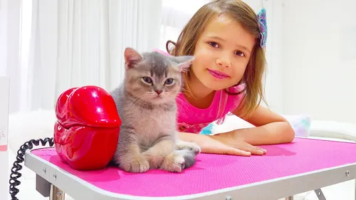 Котят Картинки девочка и кот