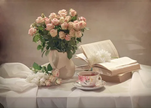 Татьянин День Картинки ваза с цветами и книгой на столе