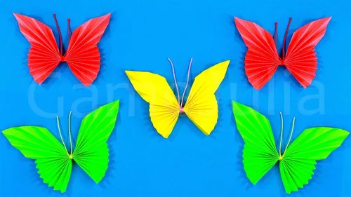 Бабочек Картинки группа разноцветных листьев