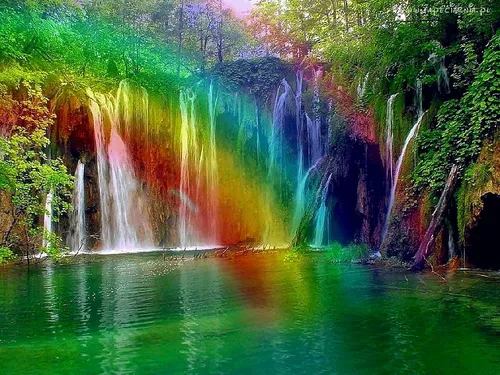 Самые Красивые Картинки водопад с деревьями вокруг него