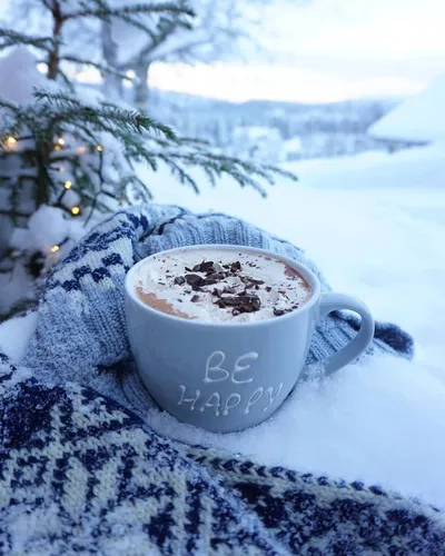 Зима Доброе Утро Картинки чашка кофе на заснеженном выступе