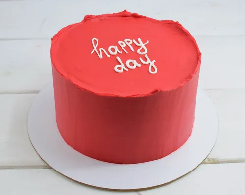 С Надписью Картинки красный торт с белой глазурью и белой тарелкой