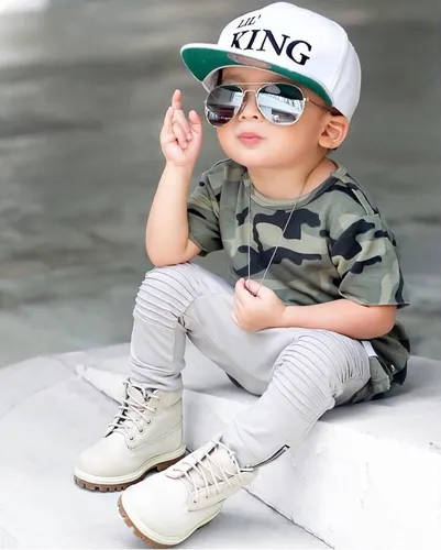 Крутые Фото ребенок в очках и шляпе
