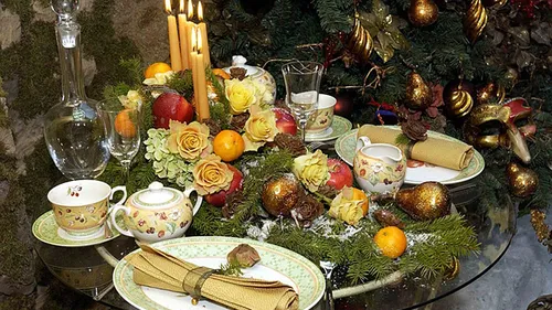 Рождественский Сочельник Картинки стол с едой и напитками