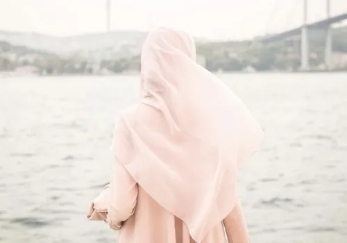 Исламские Девушек В Хиджабе Картинки человек в белом платье